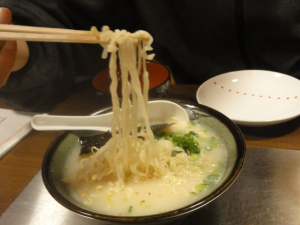 うまかっちゃんを居酒屋で